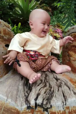 ปก ขออยู่อย่างพอเพียง